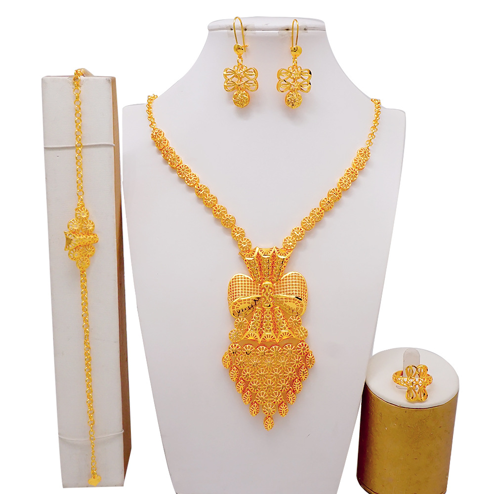 Photography Yellow - Traditionele gouden 4-delige set voor dames