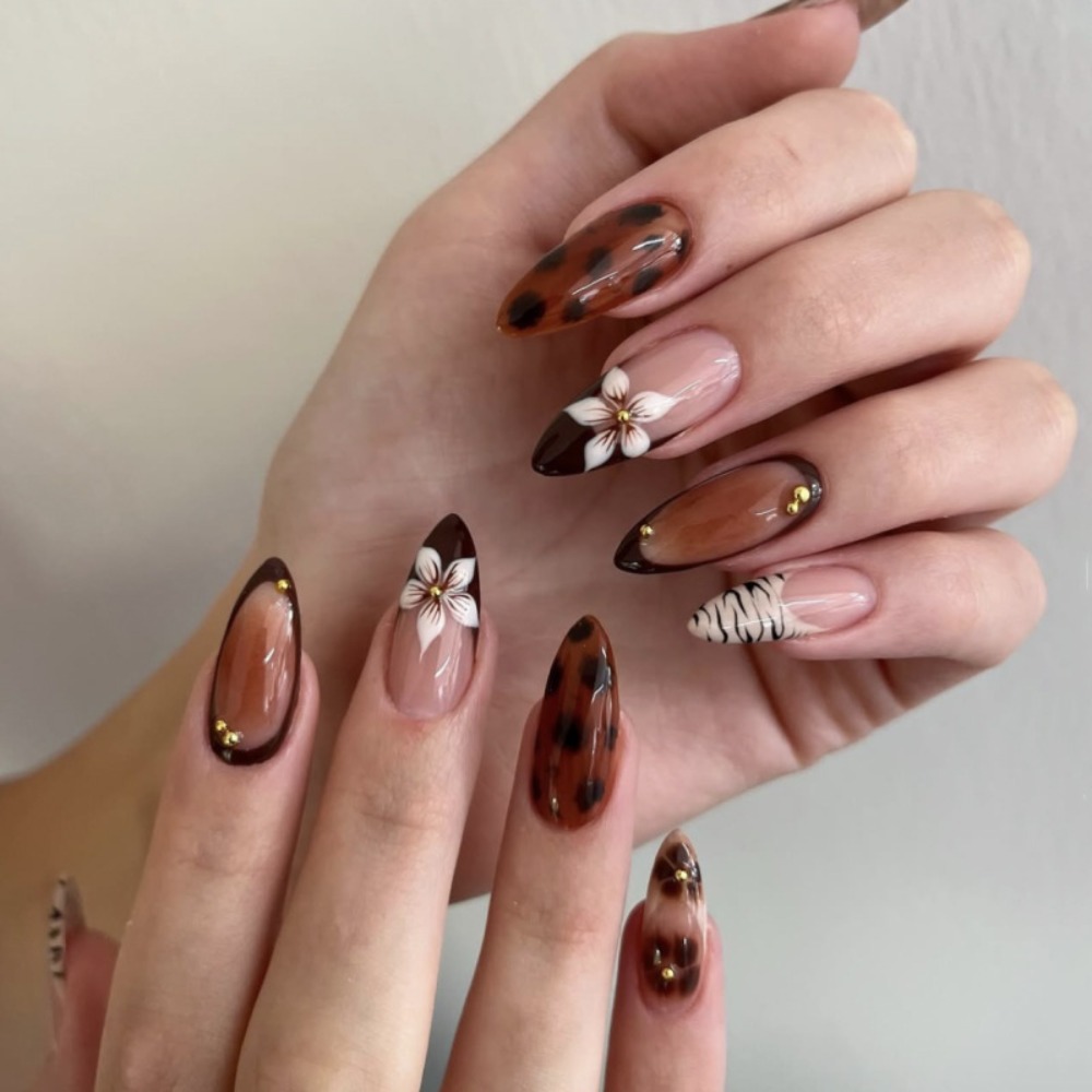 Photography Tips - 24 stuks bruine French Tip opzetnagels,